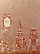 Load image into Gallery viewer, Tea towel NUTCRACKER, red
